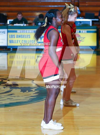 Thumbnail 3 in  East vs West (San Fernando Valley All-Star Game) photogallery.