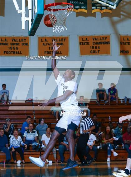 Thumbnail 1 in  East vs West (San Fernando Valley All-Star Game) photogallery.