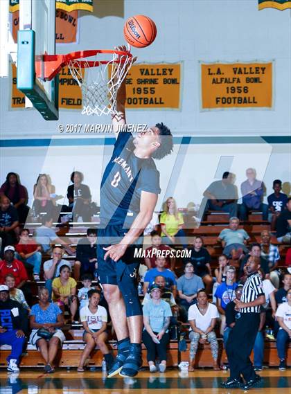 Thumbnail 2 in  East vs West (San Fernando Valley All-Star Game) photogallery.