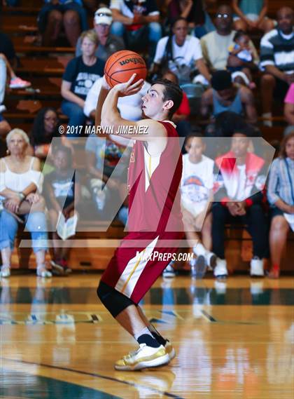 Thumbnail 3 in  East vs West (San Fernando Valley All-Star Game) photogallery.