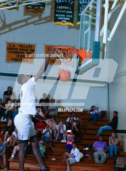 Thumbnail 2 in  East vs West (San Fernando Valley All-Star Game) photogallery.