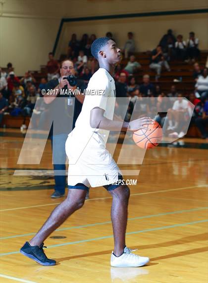 Thumbnail 3 in  East vs West (San Fernando Valley All-Star Game) photogallery.