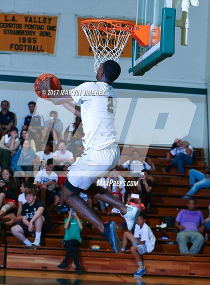 Thumbnail 2 in  East vs West (San Fernando Valley All-Star Game) photogallery.