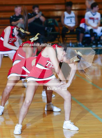 Thumbnail 2 in  East vs West (San Fernando Valley All-Star Game) photogallery.