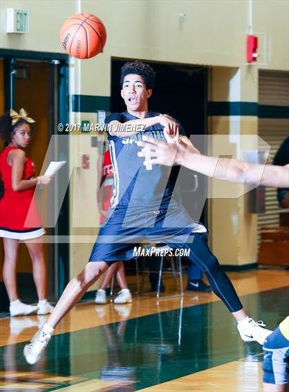 Thumbnail 2 in  East vs West (San Fernando Valley All-Star Game) photogallery.