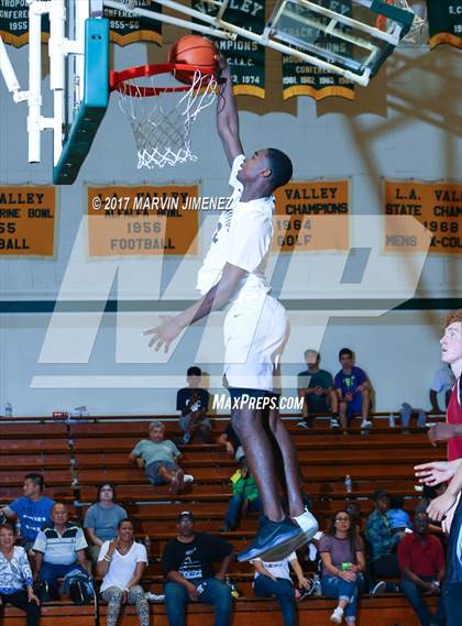 Thumbnail 3 in  East vs West (San Fernando Valley All-Star Game) photogallery.