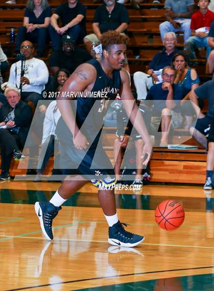 Thumbnail 2 in  East vs West (San Fernando Valley All-Star Game) photogallery.