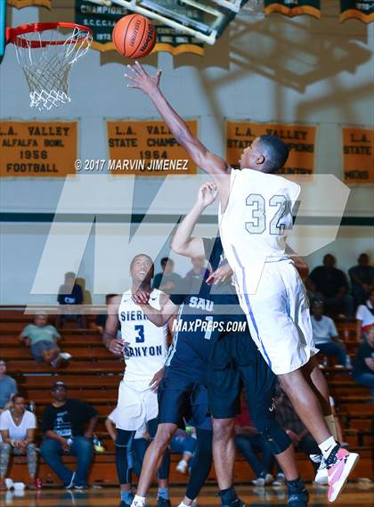 Thumbnail 3 in  East vs West (San Fernando Valley All-Star Game) photogallery.