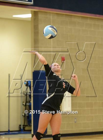 Thumbnail 3 in Kell vs. Forsyth Central photogallery.
