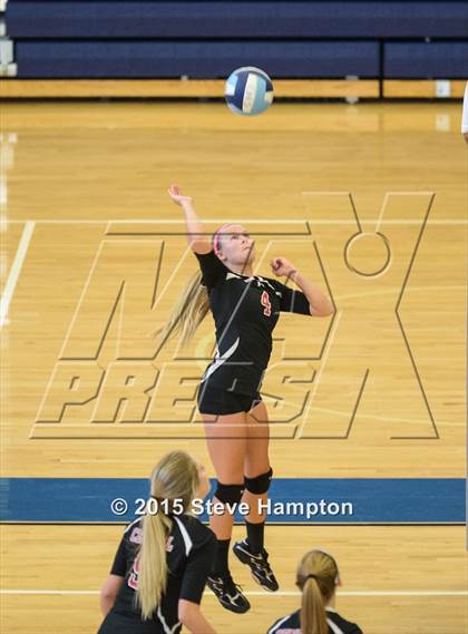 Thumbnail 3 in Kell vs. Forsyth Central photogallery.