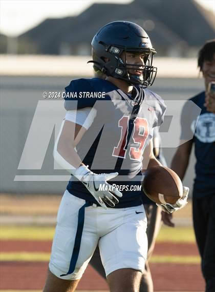Thumbnail 1 in Seven Lakes @ Tompkins (White) photogallery.