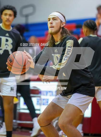 Thumbnail 1 in Chaparral vs Broken Arrow photogallery.