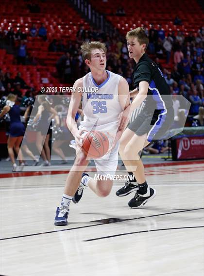 Thumbnail 2 in Pleasant Grove vs. Layton (UHSAA 6A Quarterfinal) photogallery.