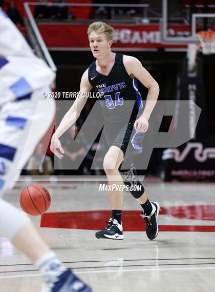 Thumbnail 1 in Pleasant Grove vs. Layton (UHSAA 6A Quarterfinal) photogallery.