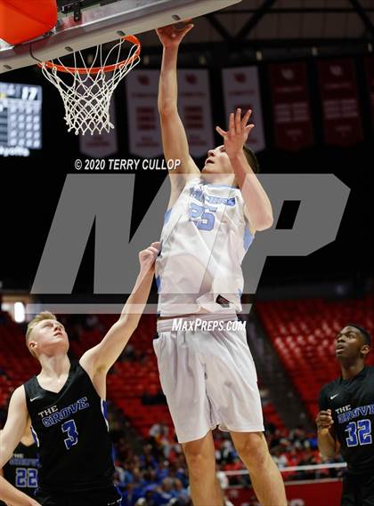 Thumbnail 3 in Pleasant Grove vs. Layton (UHSAA 6A Quarterfinal) photogallery.