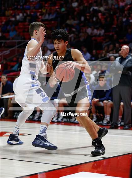 Thumbnail 2 in Pleasant Grove vs. Layton (UHSAA 6A Quarterfinal) photogallery.