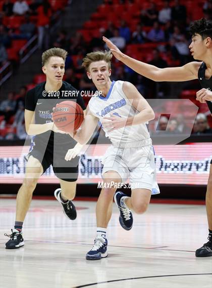 Thumbnail 1 in Pleasant Grove vs. Layton (UHSAA 6A Quarterfinal) photogallery.