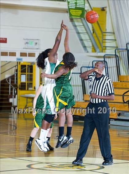 Thumbnail 1 in Royal vs. Pacifica (Santa Barbara Tournament of Champions) photogallery.