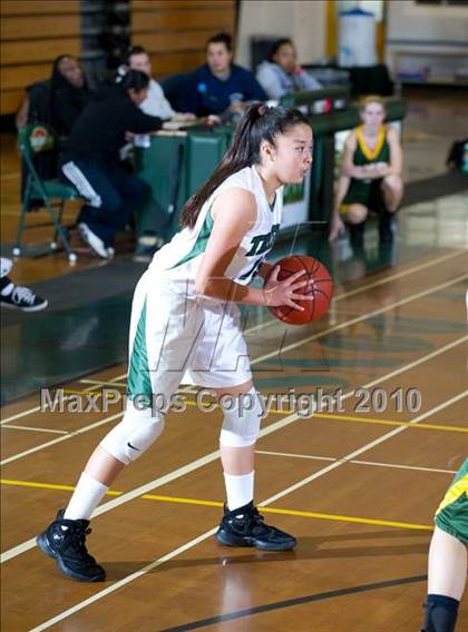 Thumbnail 2 in Royal vs. Pacifica (Santa Barbara Tournament of Champions) photogallery.