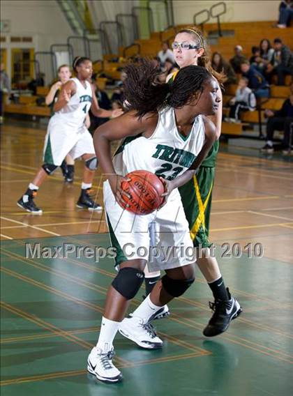 Thumbnail 3 in Royal vs. Pacifica (Santa Barbara Tournament of Champions) photogallery.