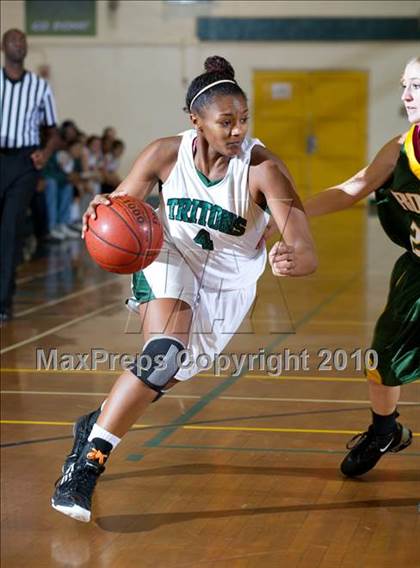 Thumbnail 2 in Royal vs. Pacifica (Santa Barbara Tournament of Champions) photogallery.