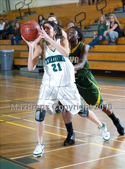 Thumbnail 2 in Royal vs. Pacifica (Santa Barbara Tournament of Champions) photogallery.