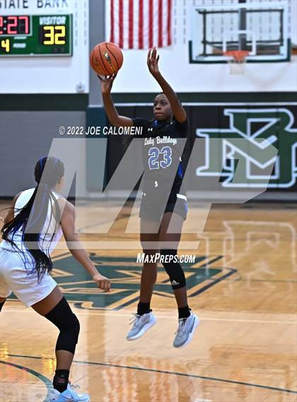 Thumbnail 2 in Davenport Vs Yoakum (Marion Basketball Tournament) photogallery.