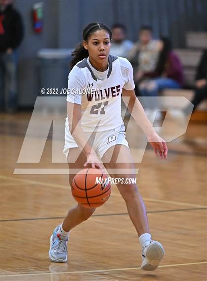Thumbnail 2 in Davenport Vs Yoakum (Marion Basketball Tournament) photogallery.