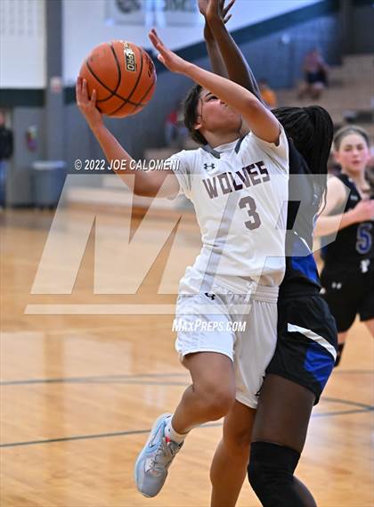 Thumbnail 3 in Davenport Vs Yoakum (Marion Basketball Tournament) photogallery.