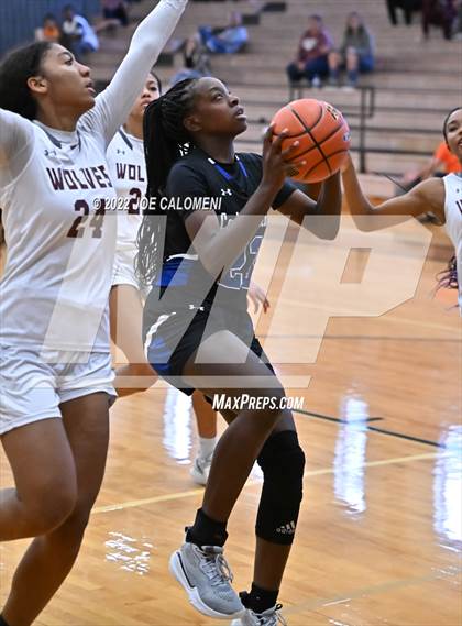 Thumbnail 3 in Davenport Vs Yoakum (Marion Basketball Tournament) photogallery.