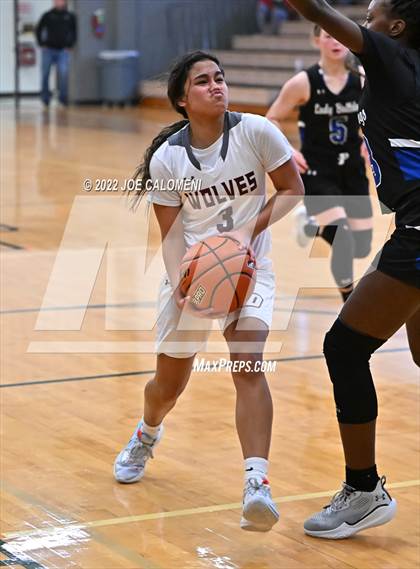 Thumbnail 2 in Davenport Vs Yoakum (Marion Basketball Tournament) photogallery.