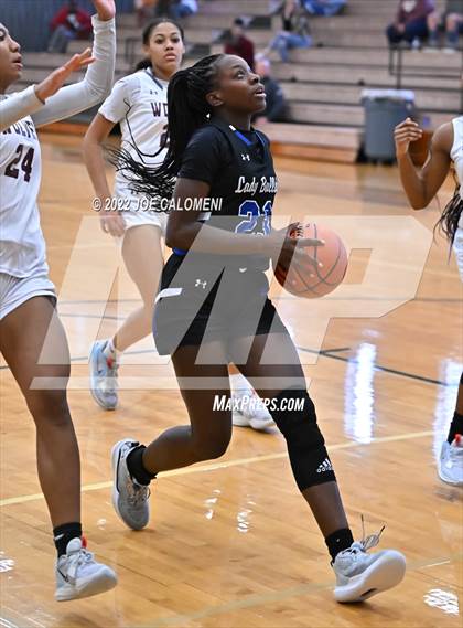 Thumbnail 3 in Davenport Vs Yoakum (Marion Basketball Tournament) photogallery.