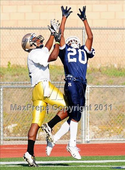 Thumbnail 3 in Redlands vs Los Osos photogallery.