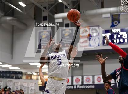 Thumbnail 2 in Kokomo vs. Ben Davis (Sneakers for Santa Shootout) photogallery.