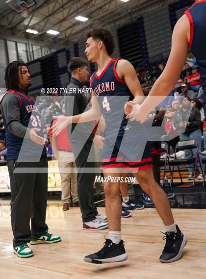 Thumbnail 1 in Kokomo vs. Ben Davis (Sneakers for Santa Shootout) photogallery.