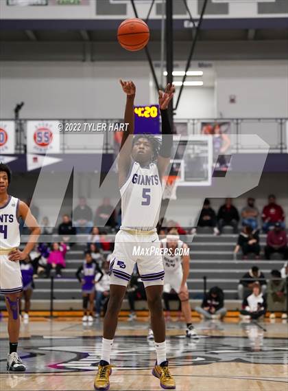 Thumbnail 2 in Kokomo vs. Ben Davis (Sneakers for Santa Shootout) photogallery.
