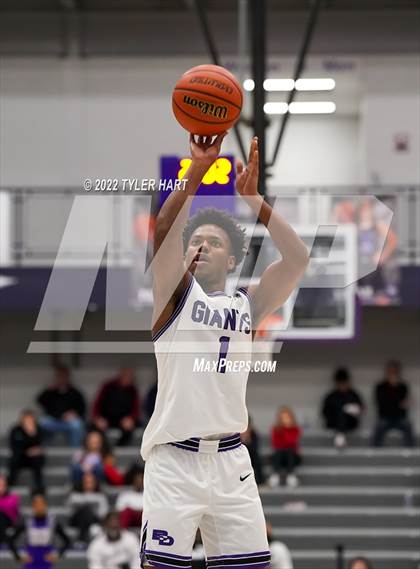 Thumbnail 1 in Kokomo vs. Ben Davis (Sneakers for Santa Shootout) photogallery.