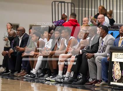Thumbnail 1 in Kokomo vs. Ben Davis (Sneakers for Santa Shootout) photogallery.
