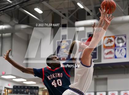 Thumbnail 3 in Kokomo vs. Ben Davis (Sneakers for Santa Shootout) photogallery.