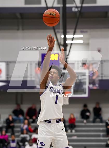 Thumbnail 2 in Kokomo vs. Ben Davis (Sneakers for Santa Shootout) photogallery.