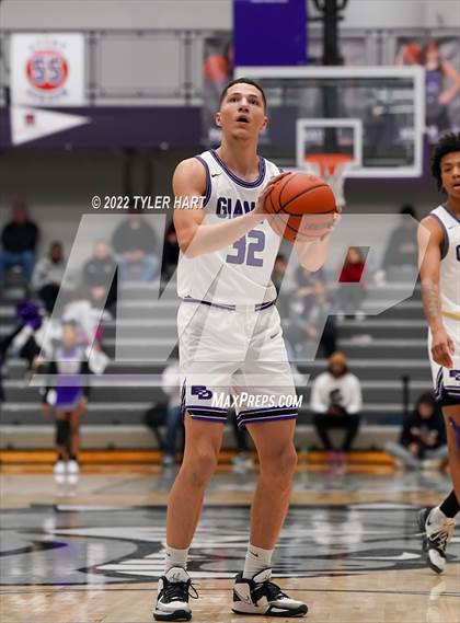 Thumbnail 3 in Kokomo vs. Ben Davis (Sneakers for Santa Shootout) photogallery.