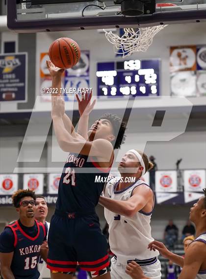 Thumbnail 2 in Kokomo vs. Ben Davis (Sneakers for Santa Shootout) photogallery.
