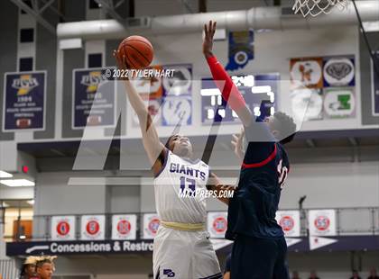 Thumbnail 1 in Kokomo vs. Ben Davis (Sneakers for Santa Shootout) photogallery.