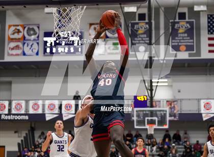 Thumbnail 3 in Kokomo vs. Ben Davis (Sneakers for Santa Shootout) photogallery.