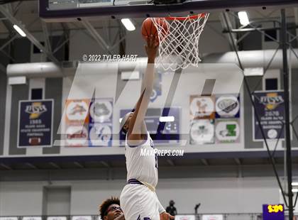 Thumbnail 1 in Kokomo vs. Ben Davis (Sneakers for Santa Shootout) photogallery.