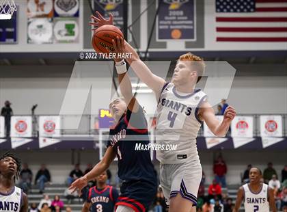 Thumbnail 1 in Kokomo vs. Ben Davis (Sneakers for Santa Shootout) photogallery.