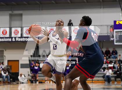 Thumbnail 1 in Kokomo vs. Ben Davis (Sneakers for Santa Shootout) photogallery.