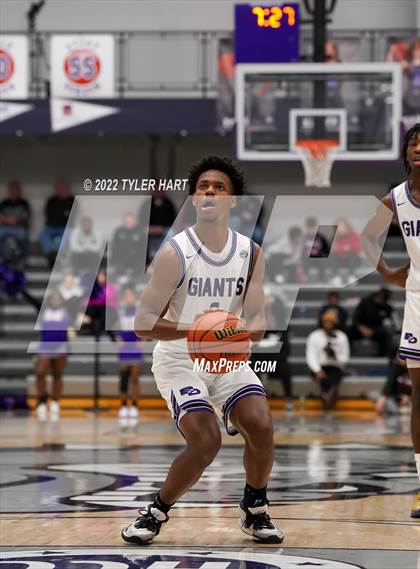 Thumbnail 2 in Kokomo vs. Ben Davis (Sneakers for Santa Shootout) photogallery.
