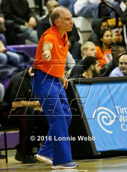 Thumbnail 3 in Cardozo vs Mt. Vernon (SNY Invitational) photogallery.