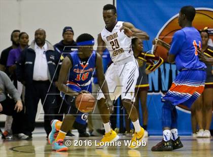 Thumbnail 1 in Cardozo vs Mt. Vernon (SNY Invitational) photogallery.